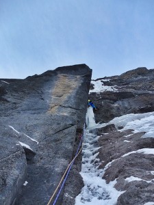 Me figuring out how to breach the steep band of no ice on the last pitch